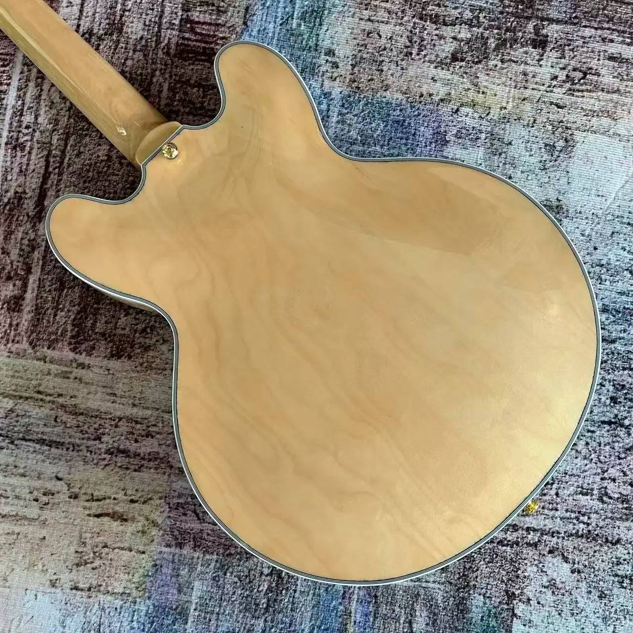 Electric guitar, semi-hollow HH pickup, maple body, rosewood fretboard, 22 frets, 6 strings