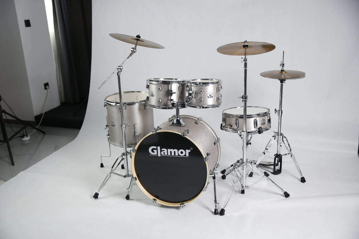 Acoustic Drum Set Professional Drum Kit Featuring Poplar Wood Shells Complete Configuration Suitable for Studios & Performances