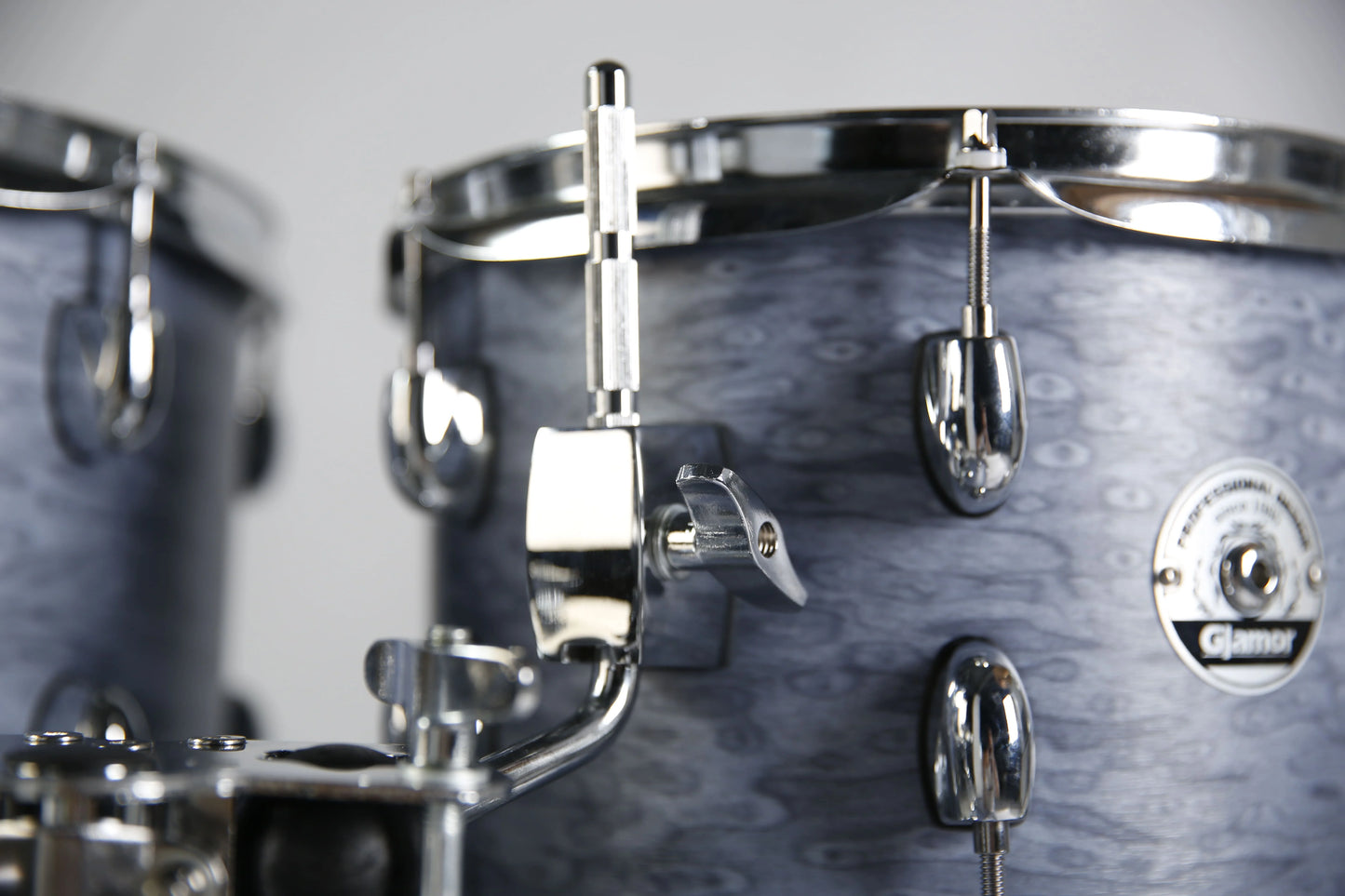 Acoustic Drum Set Professional Drum Kit Featuring Poplar Wood Shells Complete Configuration Suitable for Studios & Performances