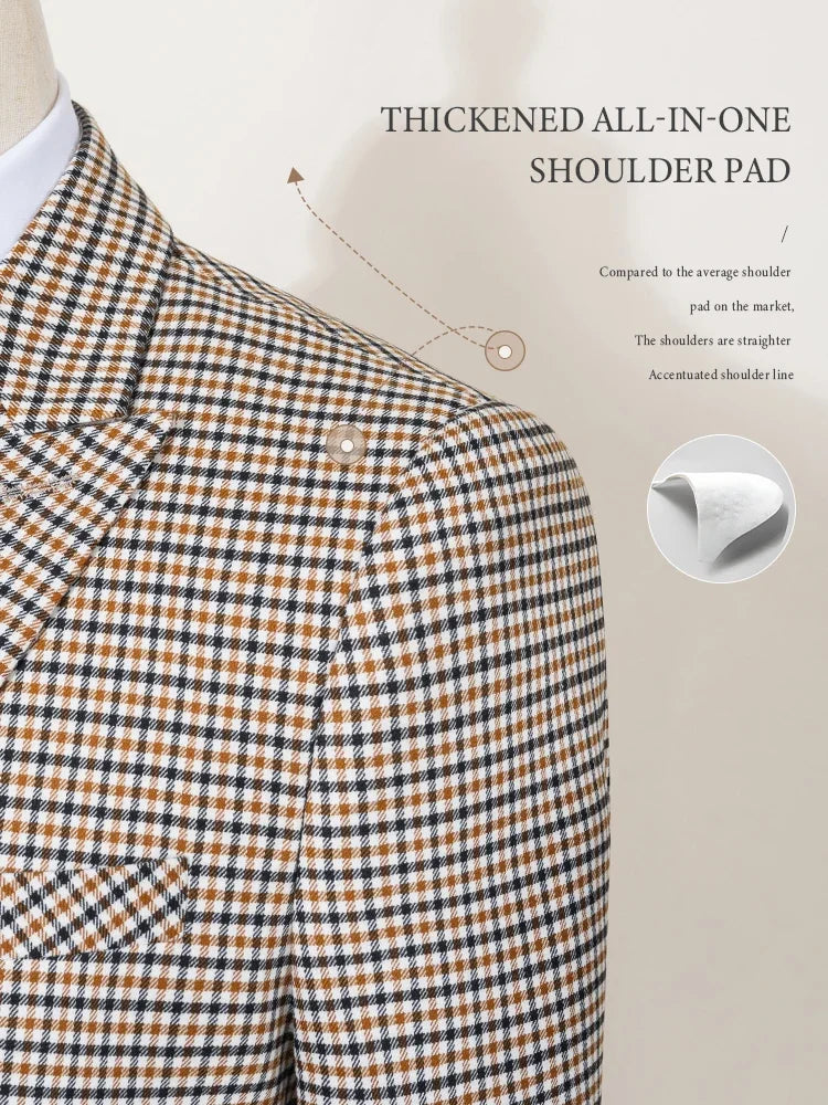 Fashionable Plaid suit for Men