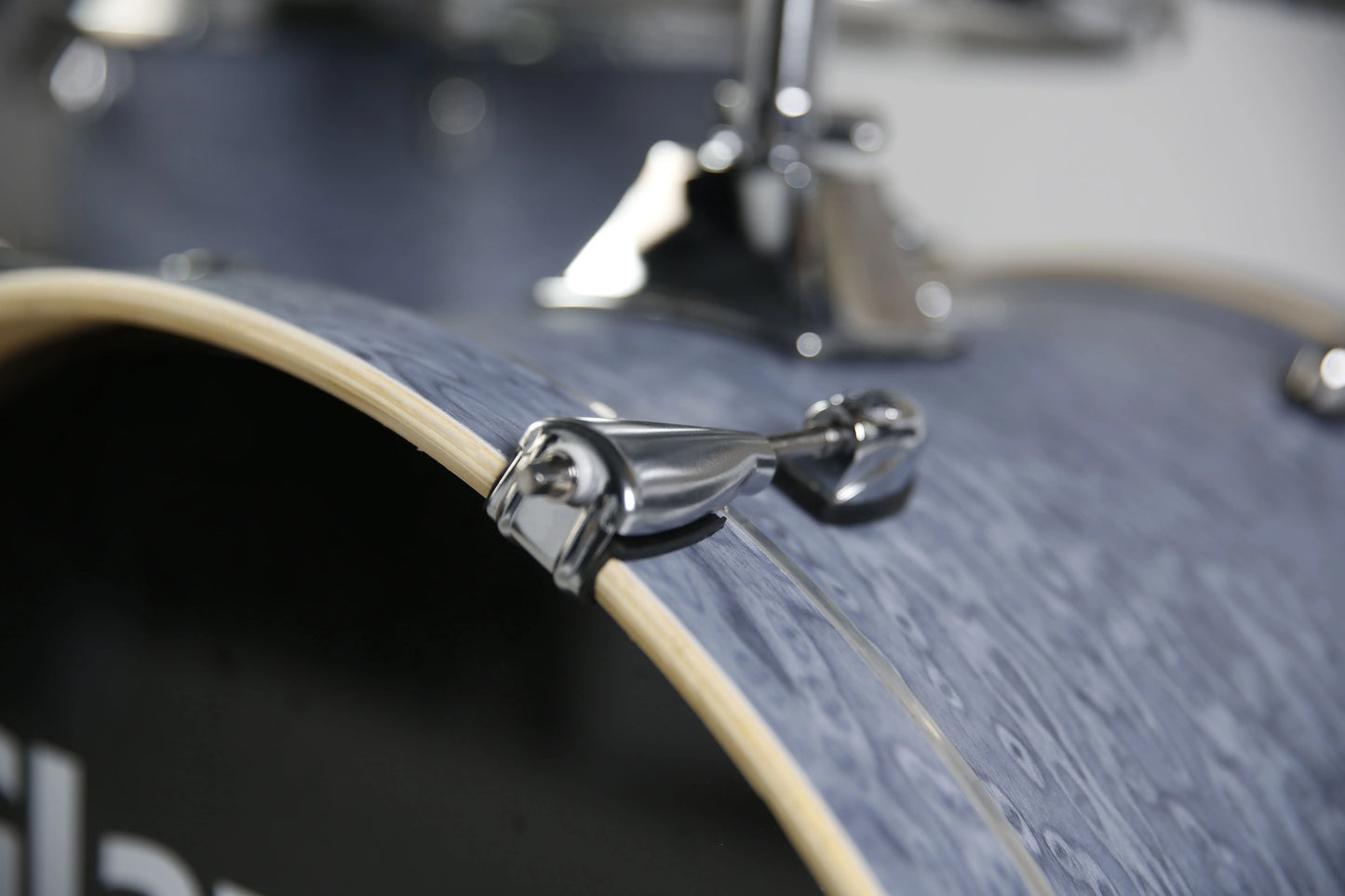 Acoustic Drum Set Professional Drum Kit Featuring Poplar Wood Shells Complete Configuration Suitable for Studios & Performances